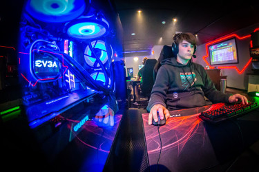 Edge VR Arcade & Gamers Lounge