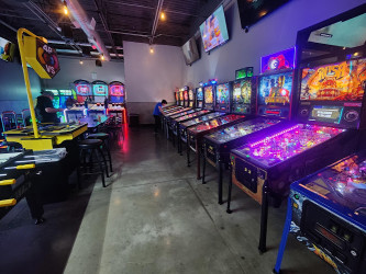 EinStein's Pub & Arcade