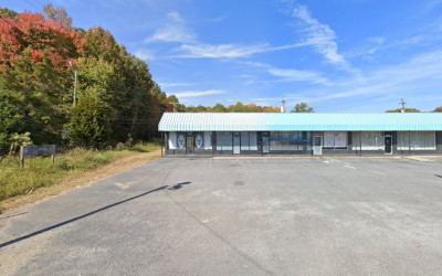 EZ ARCADE & SOCIAL CLUB
