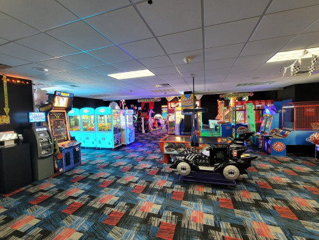 Fast Eddies Fun Center