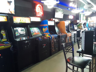 Flashback Retro Arcade + Bar + Grille