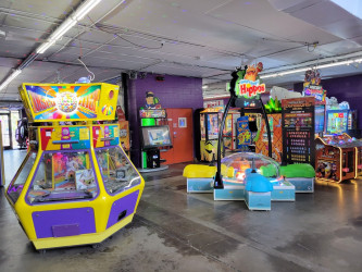 Garden City Pavilion Arcade & GiGi's Grill