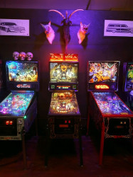 Geekon - Vintage Arcade and Pinball Repair