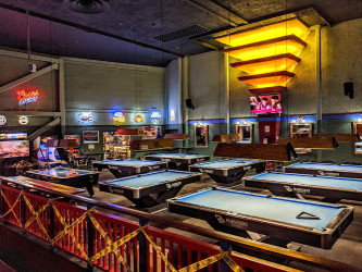 HotShots Billiards & Family Entertainment Center