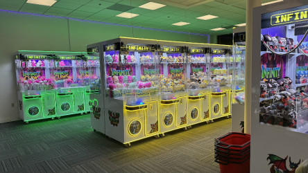 Infinity Claws ♾ Rowland Heights | ULTIMATE Claw Machines Arcade Experience