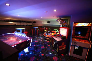 Joey the Cat's Arcade