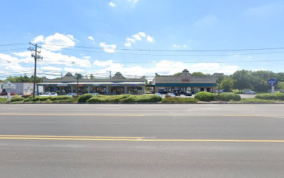 Jolly's Corner Gaming Parlor And Arcade