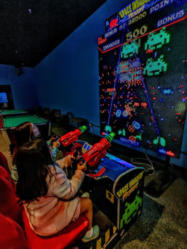 Jungle Jim’s Adventure Lanes