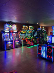 Lakeview Lanes