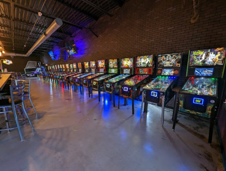 Level Up Pinball Bar