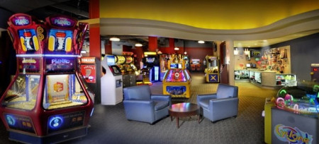 Lucky Strike Chelsea Piers