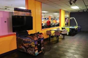 Marne Lanes Bowling Center