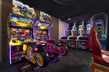 Mister Pixel Arcade & Game Room
