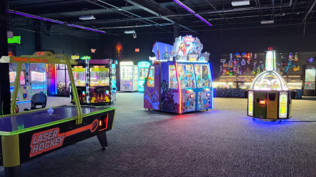 Monster Mini Golf Garden City