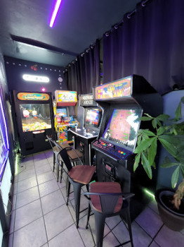 Moon Age Virtual Reality Arcade