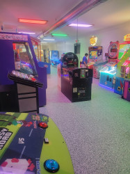 Rainbow Rink Skating & Entertainment Center