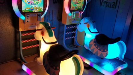 RETRO Family Fun Center