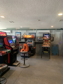 Retro Replay Arcade & Bar