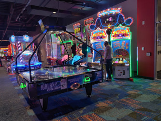 Round1 Bowling & Arcade Cumberland Mall