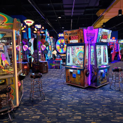 Round1 Bowling & Arcade Deptford Mall