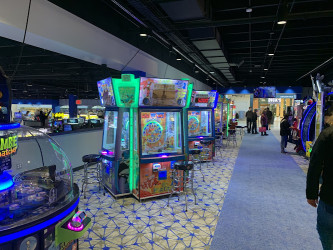 Round1 Bowling & Arcade Gateway Mall