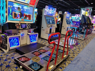 Round1 Bowling & Arcade North Riverside Park Mall