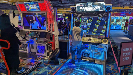 Round1 Bowling & Arcade North Star Mall