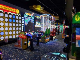 Round1 Bowling & Arcade Vancouver Mall