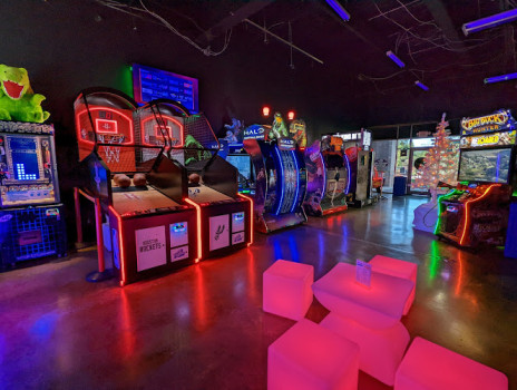 Shankz Mini Golf & Arcades