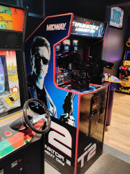 Sidequest Arcade Bar