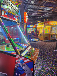 Slick Willy's Karts & Eats