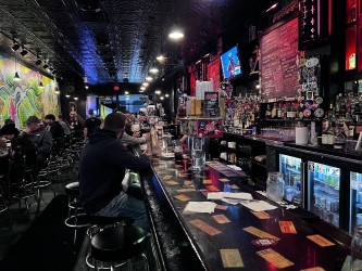 Stella's Lounge