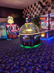 Super Wheels Skating Center