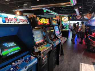The 1up Arcade Bar - Greenwood Village