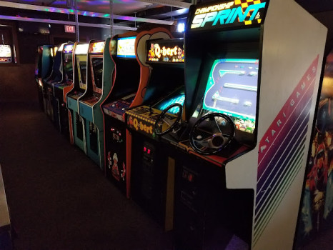 The Old School Pinball & Arcade
