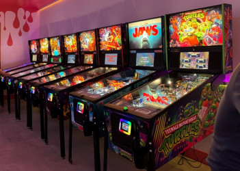 Tin Pin Game Bar