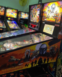 World 1-1 Games "THE GAME PLAY" Arcade