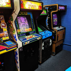 Yetee Station Arcade