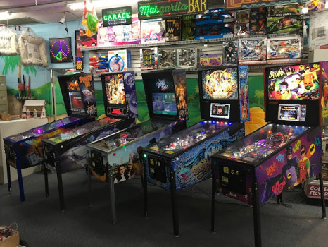 Zelky's Beach Arcade, South