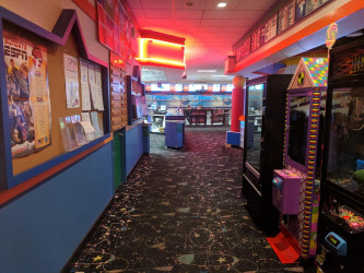 Zeppoz Restaurant, Bowling, Sports Bar, Pull Tab Bar, and Full Weekend Breakfast